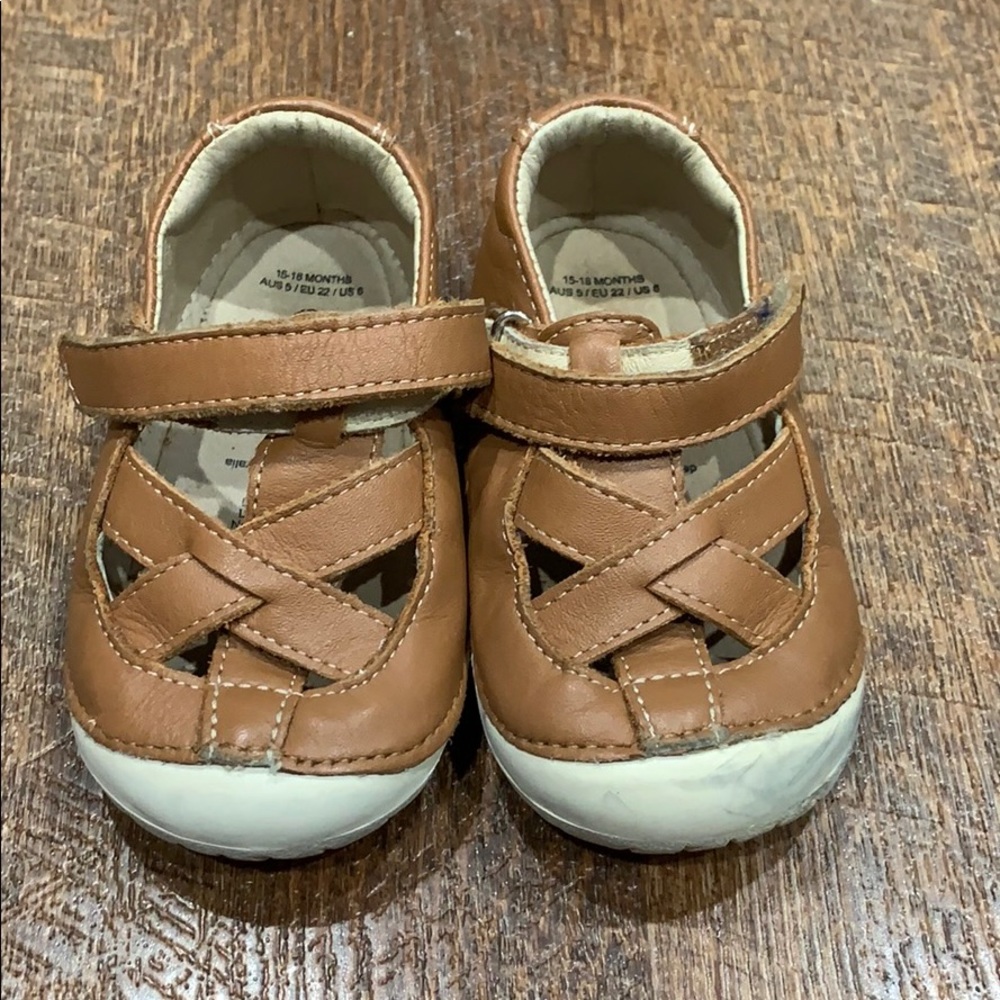 OLD SOLES tan shoes